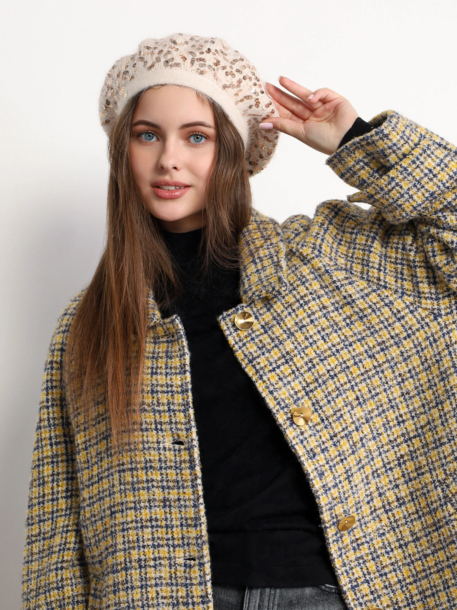 Берет с пайетками в ассортименте